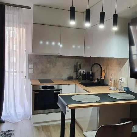Charming 1-bedroom With Free Parking