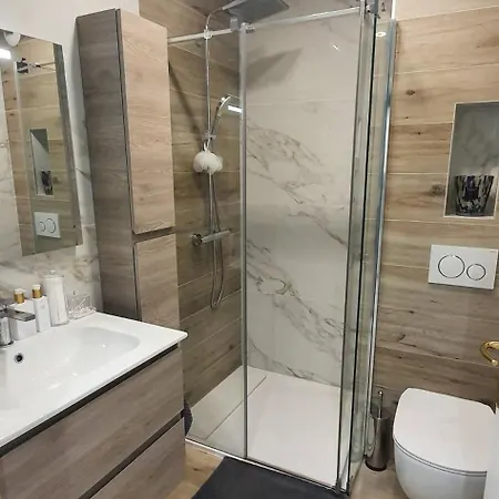アパート Charming 1-bedroom With Free Parking