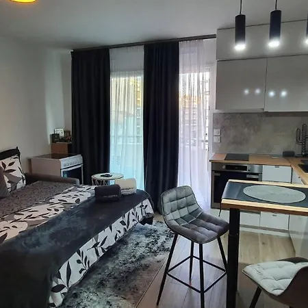 Charming 1-bedroom With Free Parking Ницца