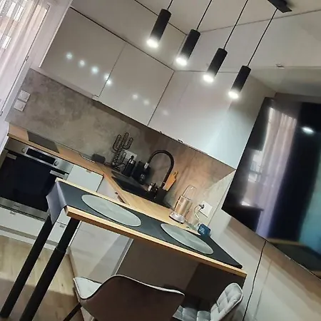 Charming 1-bedroom With Free Parking Апартаменты