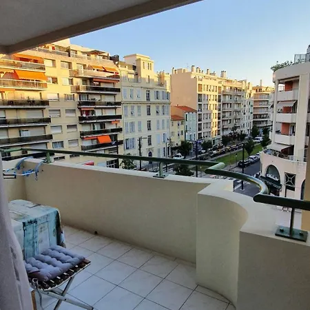 Apartman Charming 1-bedroom With Free Parking Nizza