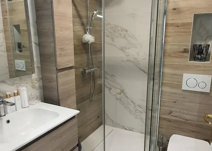 Apartamento Charming 1-bedroom With Free Parking